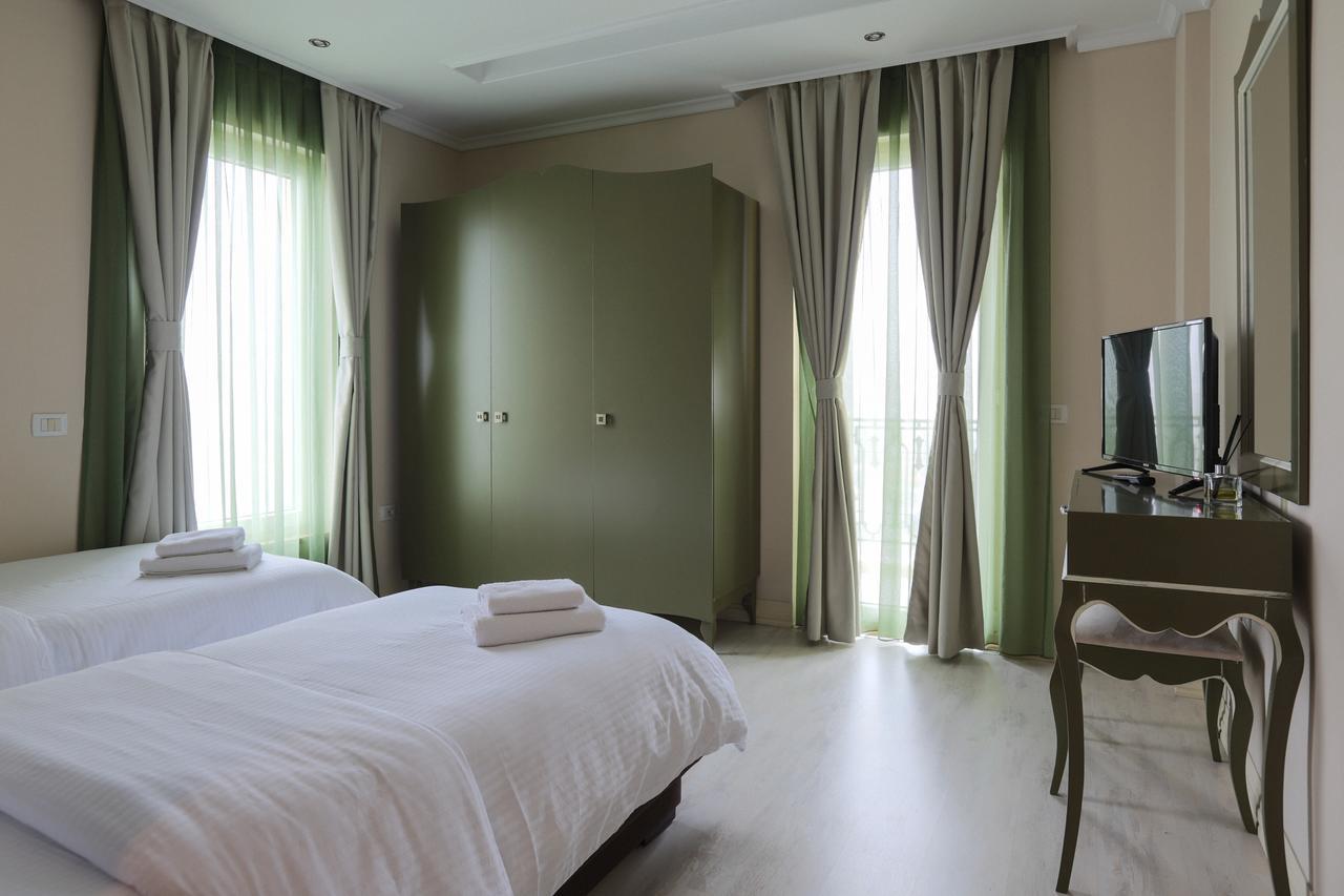 "L'Art De Vivre" Resort Корча Екстер'єр фото