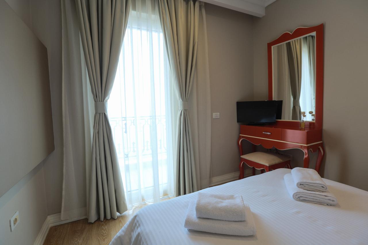 "L'Art De Vivre" Resort Корча Екстер'єр фото
