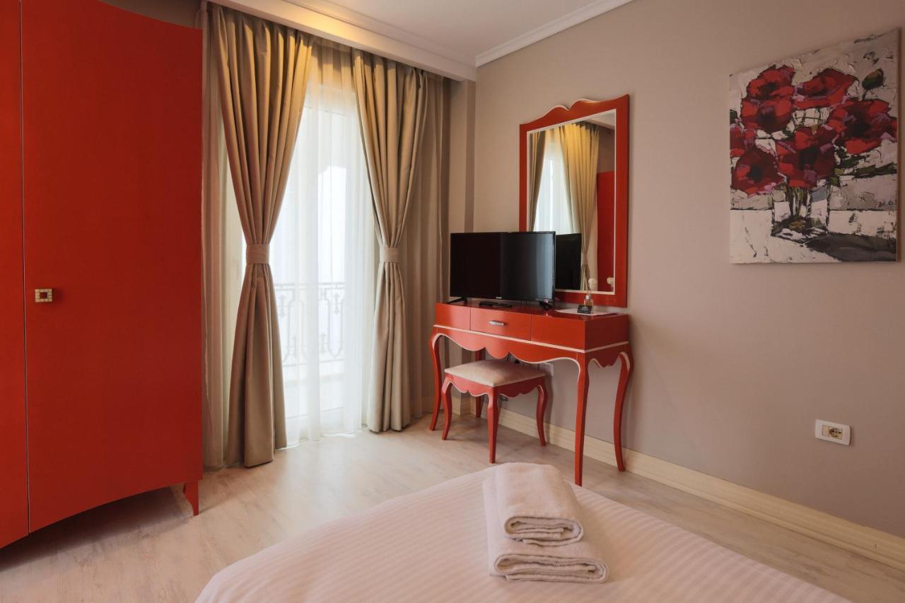 "L'Art De Vivre" Resort Корча Екстер'єр фото